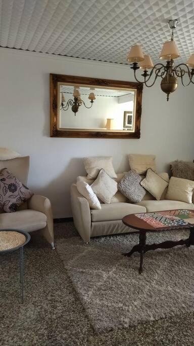 Charming Three Bedroom Apartment In Alcoi Exterior photo